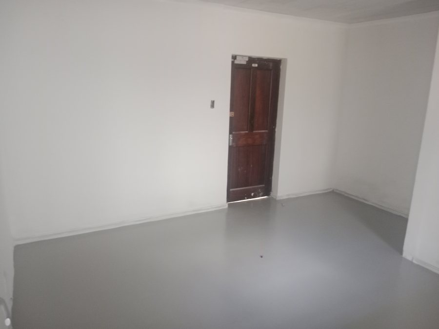 To Let commercial Property for Rent in Esterville Western Cape